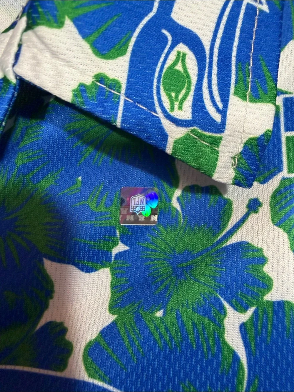 Seattle Seahawks NFL Hawaiian Tropical Button Up Shirt Men’s XL